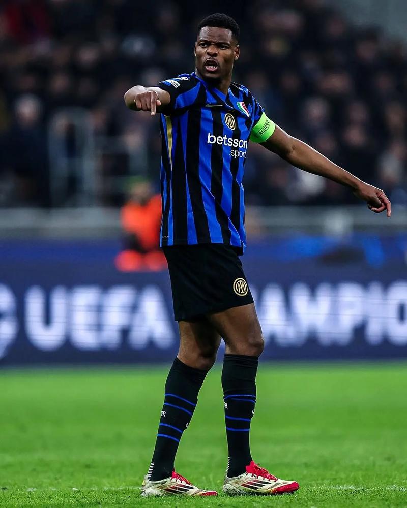 齐达内晒教学樊振东法语视频：西语相当不错，法语还得练练