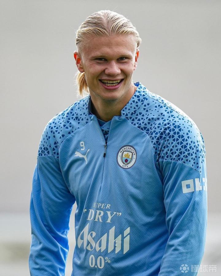 于帕梅卡诺：我对赛季首球很满意，续约与否与钱无关