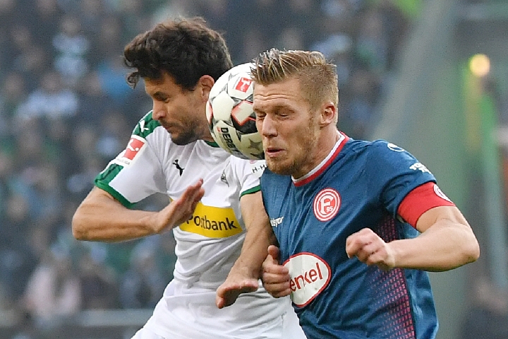 里程碑，颜骏凌已为上海海港出战500场比赛