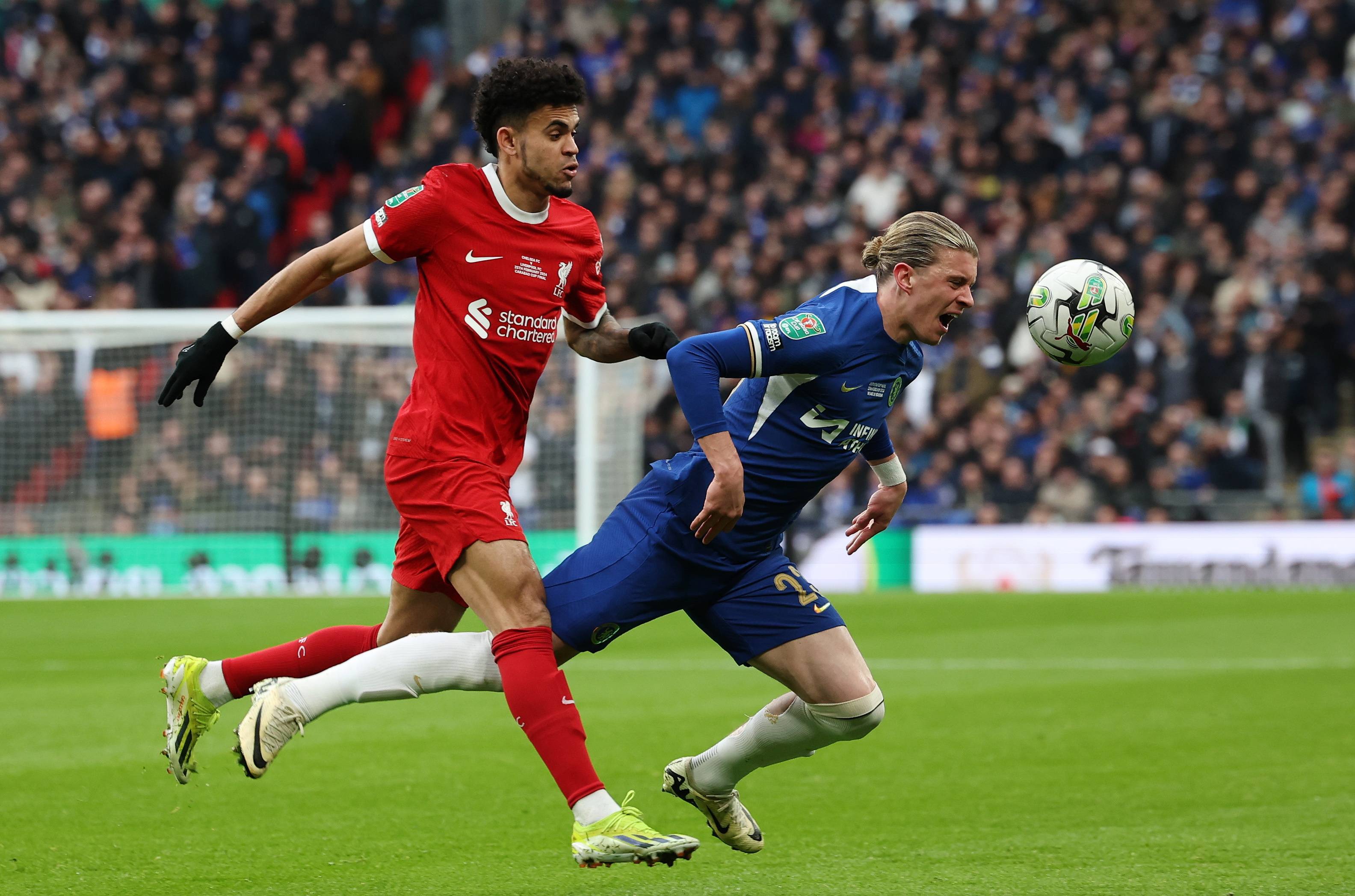 球员任意球助攻被评为赛季最佳配合