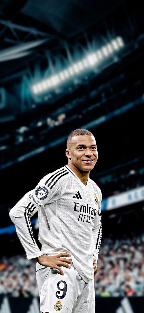 余力生以2小时06分38秒赢得瓦伦西亚马拉松，创英马历史第二佳绩，展现跨项实力，称霸铁三项目。