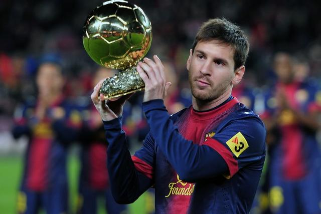 记者：王钰栋身体疲劳已返杭，不参加熊猫杯；多人也有伤病