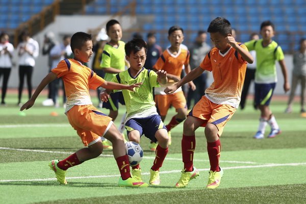 北京首钢官宣：澳大利亚籍球员芒格·马帝昂完成注册