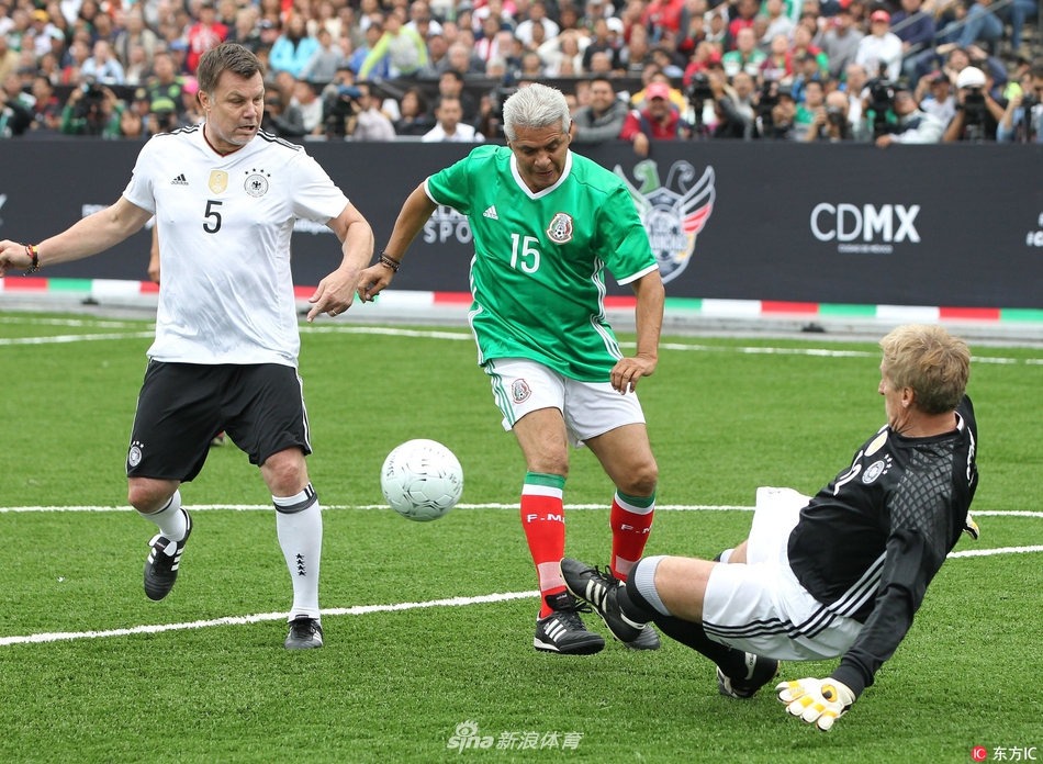 马丁内斯：C罗没有暴力行为，他只是想摆脱防守他的人